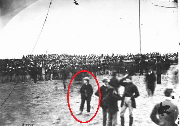 Un voyageur temporel photographié en 1863 à Gettysburg