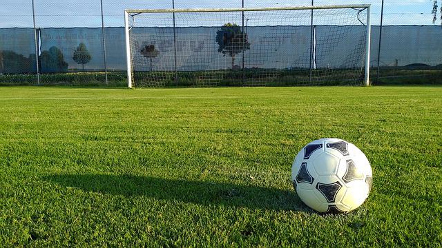 Football : Un joueur licencié car il porte malheur