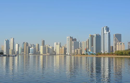 Un mystérieux objet noir traverse le ciel de Sharjah, aux Émirats Arabes Unis