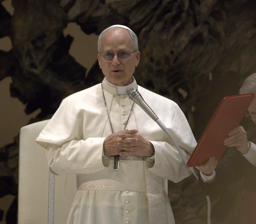 Un Avocat Affirme que le Pape Leo XIV Pourrait Ouvrir les Archives OVNI du Vatican