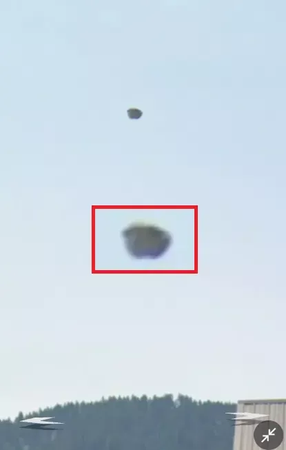 Un OVNI noir au-dessus de la ville d'Alpine, aux Etats-Unis